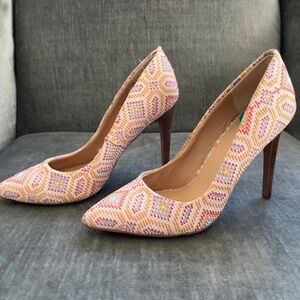 high heel pumps